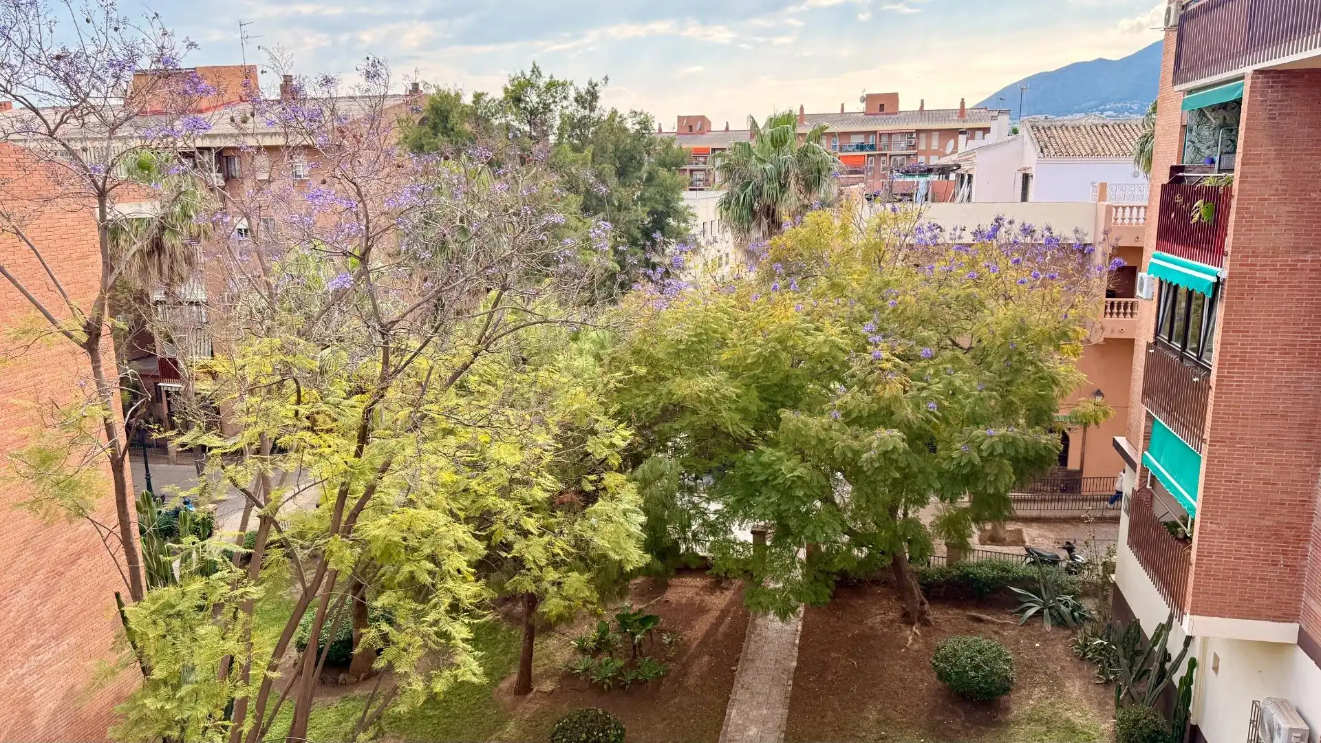 Vista exterior de Piso en venta en Benalmádena