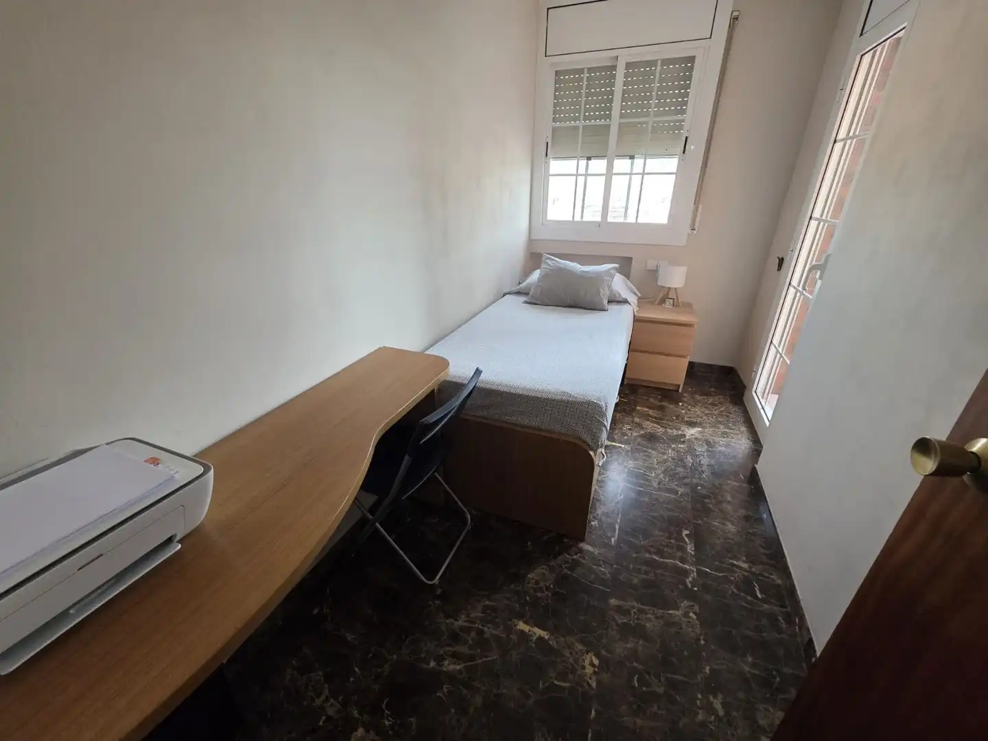 Habitación de Piso en venta en Santa Coloma de Gramenet con Aire acondicionado, Calefacción y Terraza