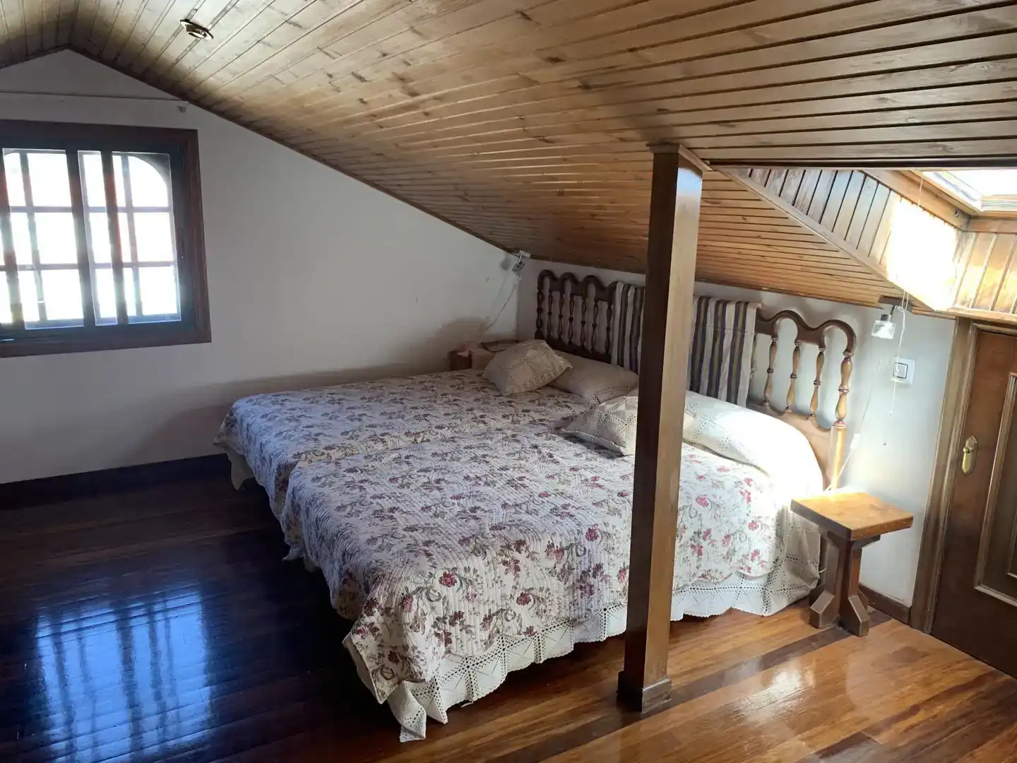 Dormitori de Casa o xalet en venda en O Grove   amb Jardí privat, Parquet i Traster