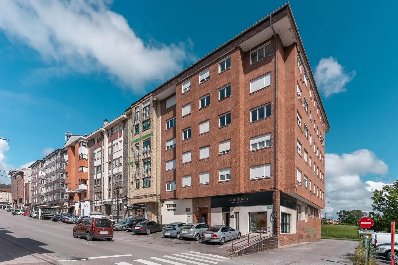 Vista exterior de Piso en venta en Llanera con Calefacción, Trastero y Amueblado
