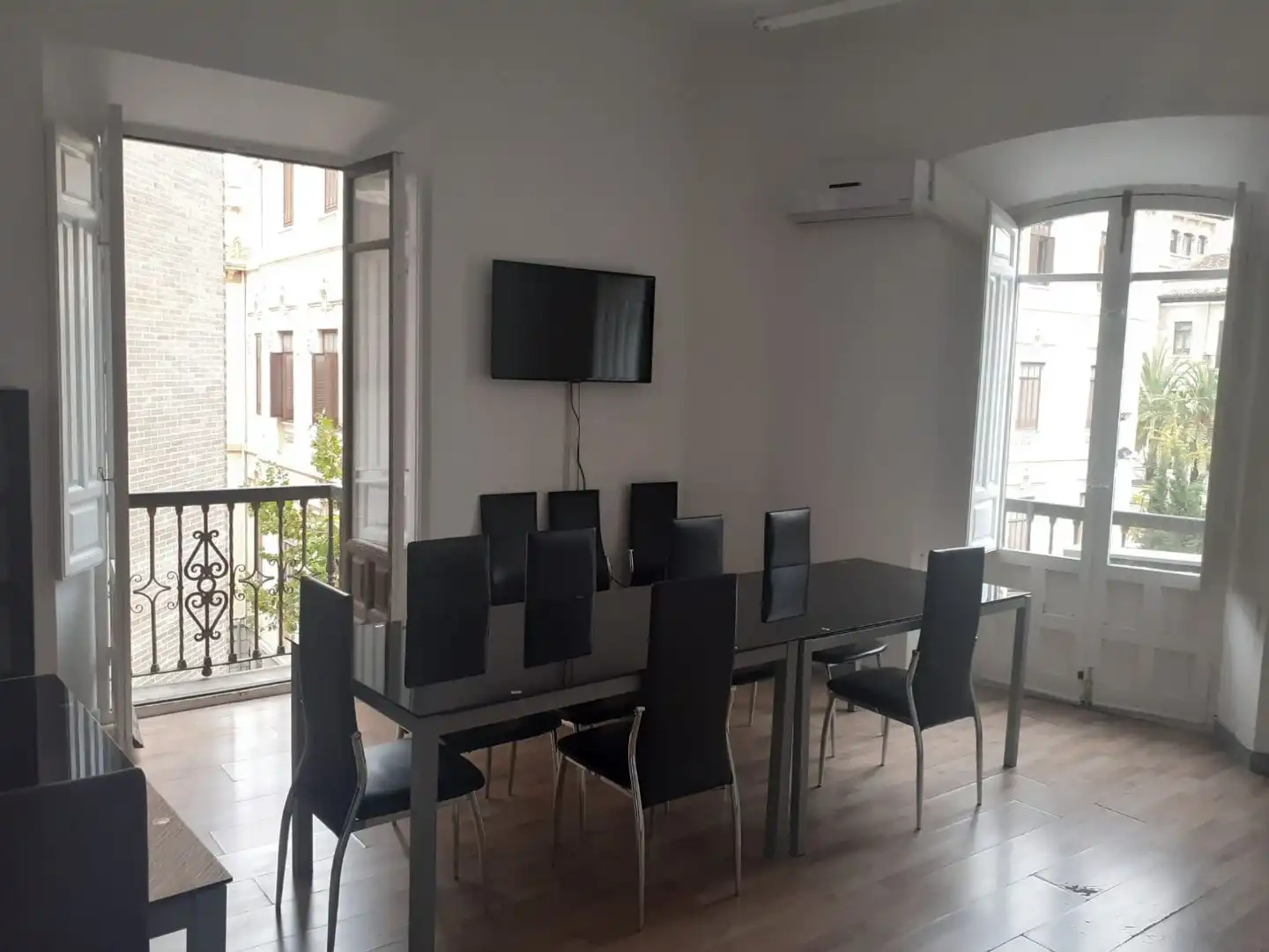 Ufficio con ascensore in affitto a calle natalio rivas 1