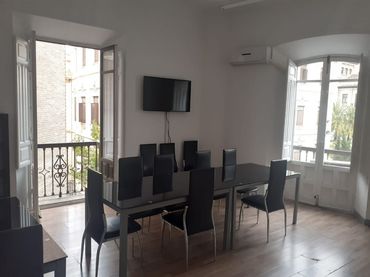Ufficio con ascensore in affitto a calle natalio rivas 1