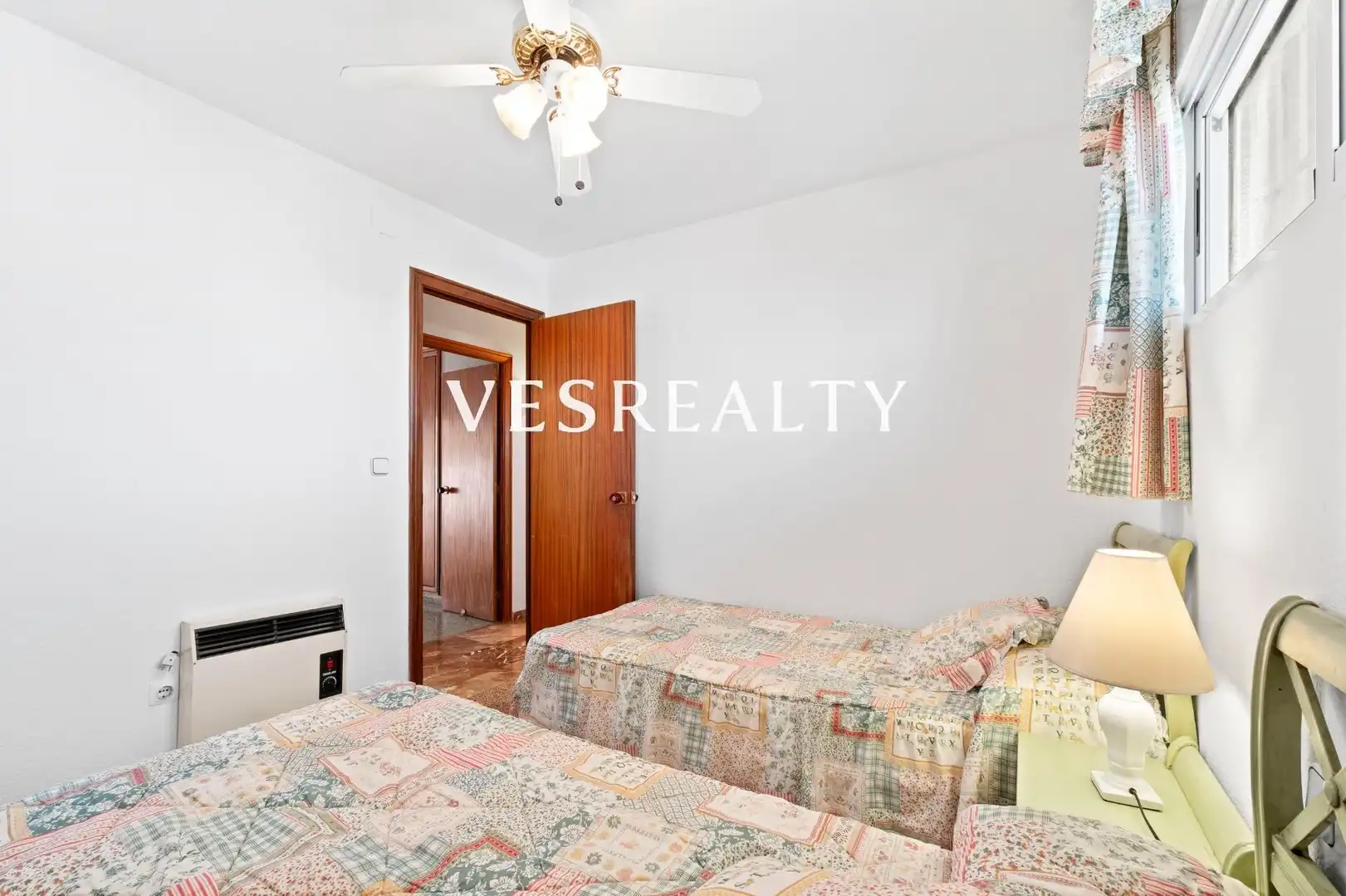 Habitación de Piso de alquiler en Alicante / Alacant con Amueblado, Balcón y Piscina comunitaria