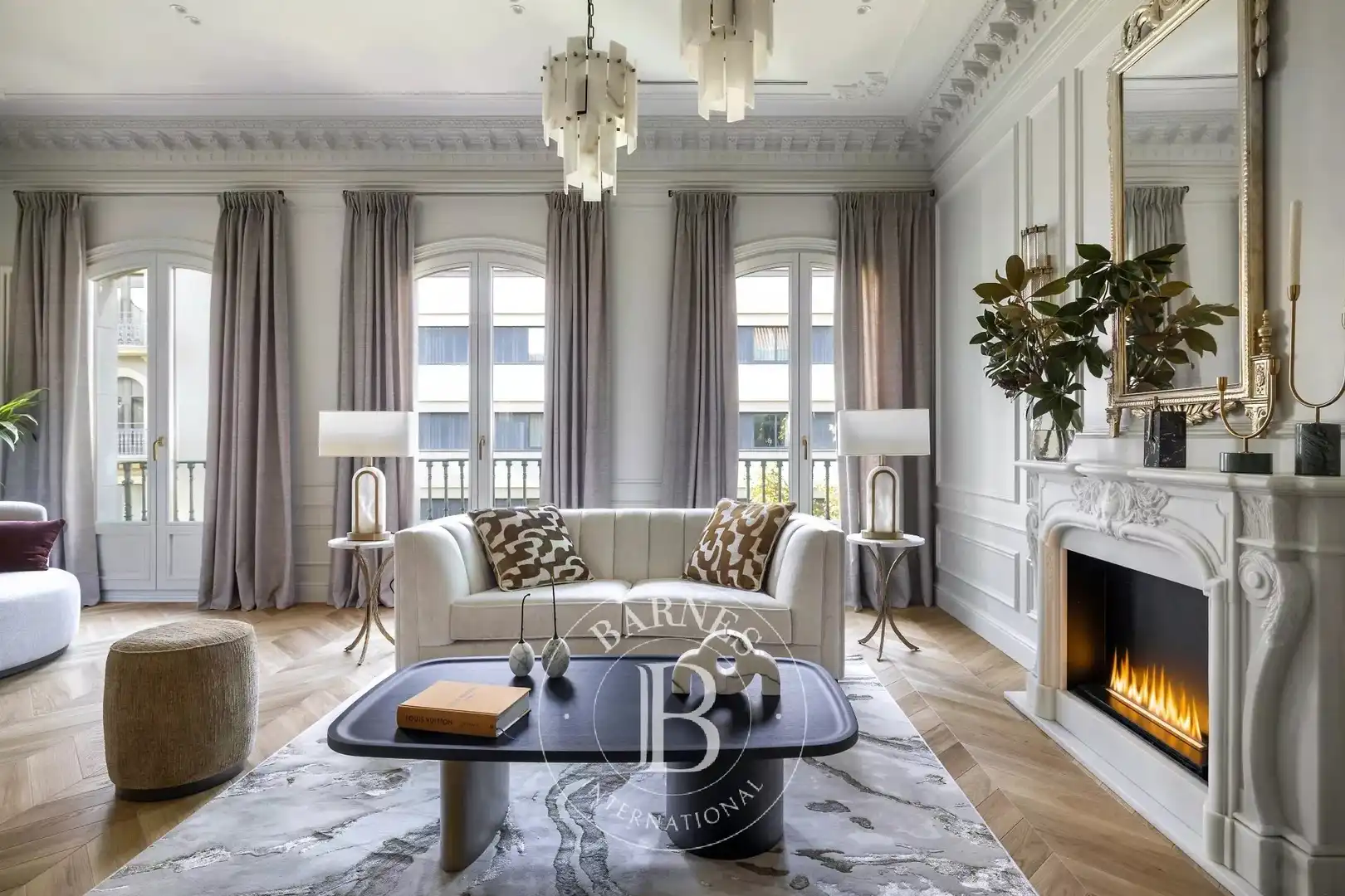 Piso con terraza en venta en Eixample