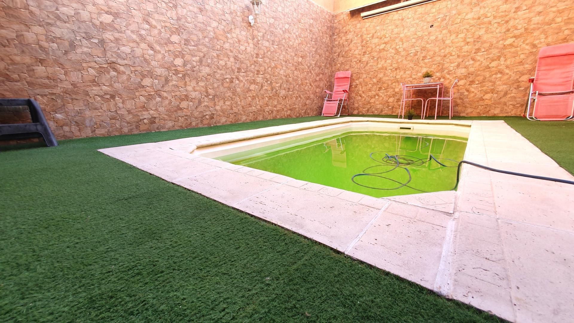 Piscina de Casa o xalet en venda en Sabadell amb Aire condicionat, Jardí privat i Piscina