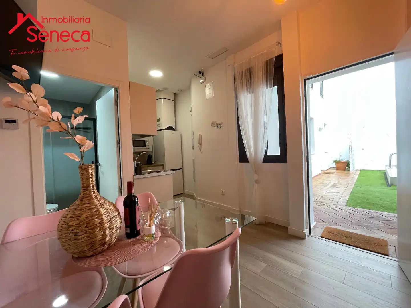 Schlafzimmer von Wohnung zum Verkauf in Córdoba mit Klimaanlage, Heizung und Schwimmbad