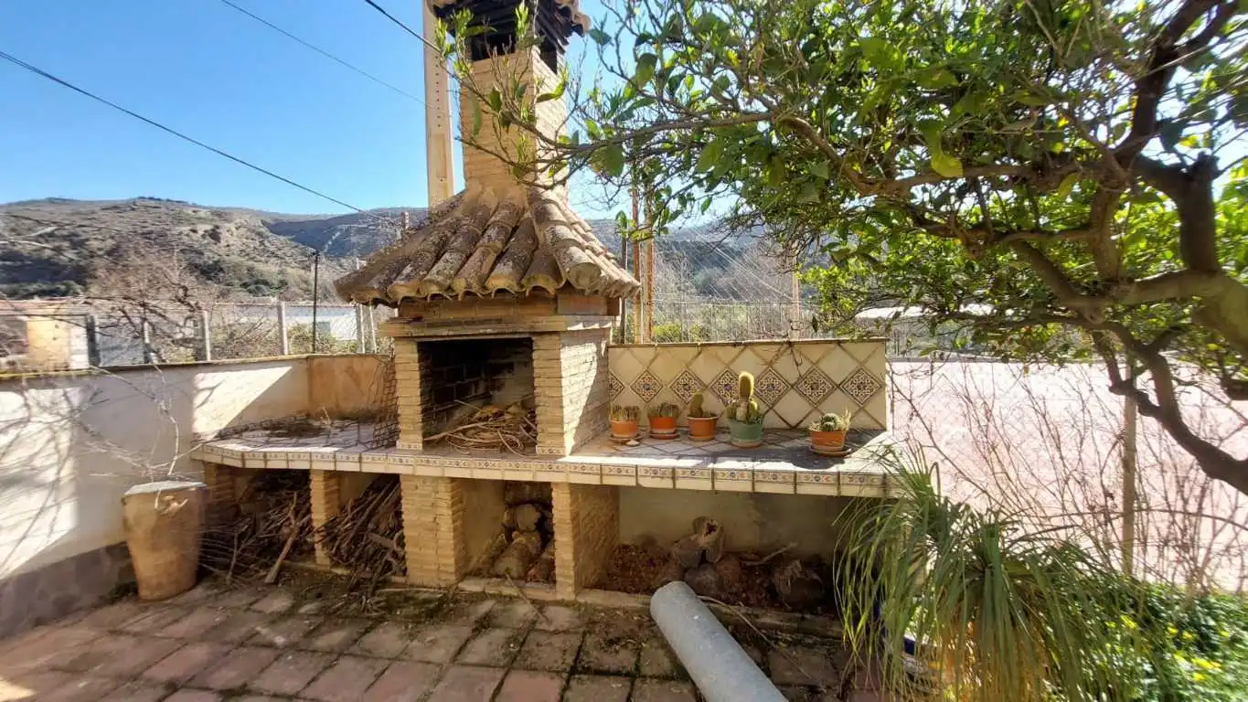 Residential for sale in Ugíjar