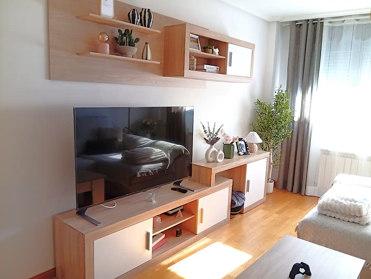 Sala de estar de Piso en venta en Valdemoro con Aire acondicionado, Calefacción y Jardín privado