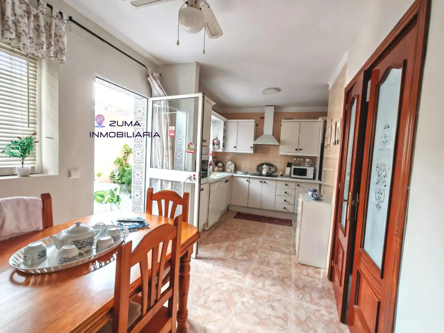 Cocina de Casa adosada en venta en Churriana