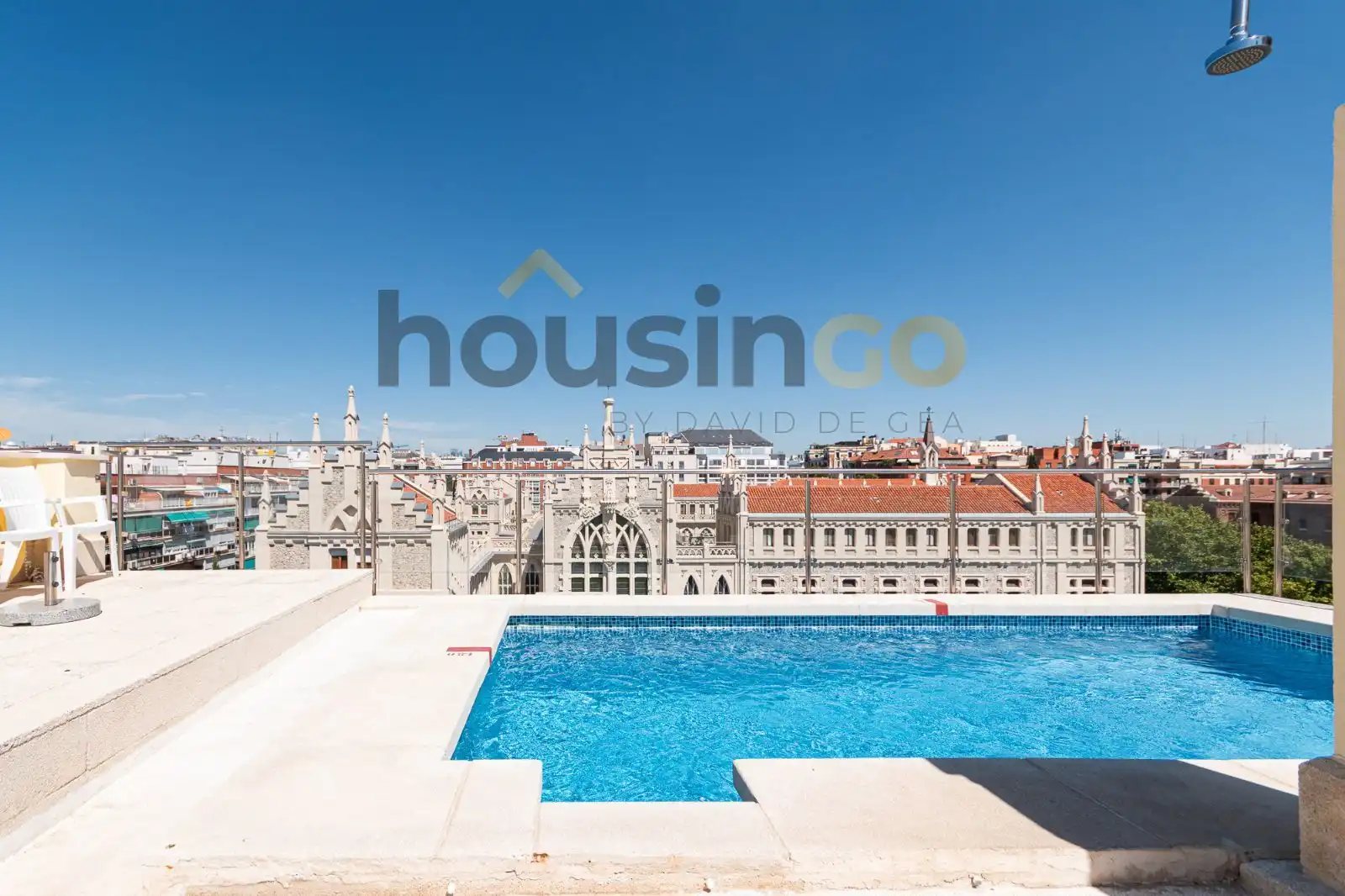 Swimming pool of Flat for rent in Madrid  with Air Conditioner, Heating and Terrace