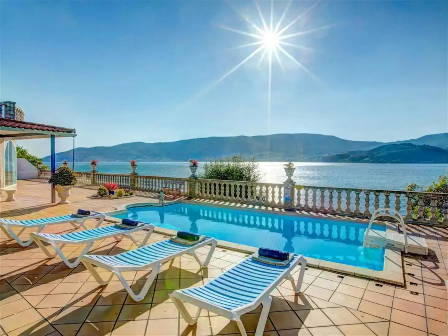Swimming pool of Houses for rent in Redondela  with Swimming Pool and Balcony