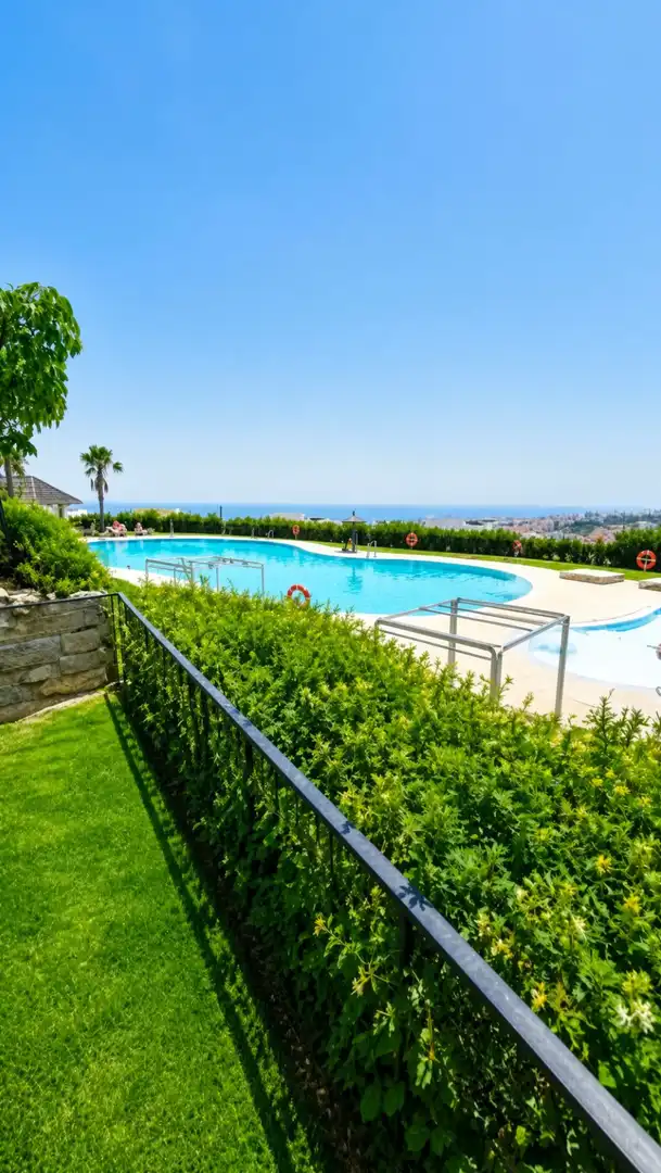 Baixos amb piscina en venda a Altos de Estepona, imagen 6