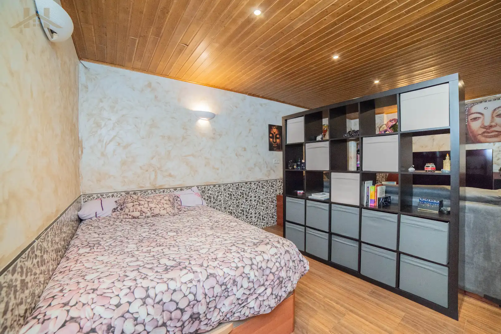 Habitación de Casa adosada en venta en Navalcarnero con Aire acondicionado, Calefacción y Jardín privado