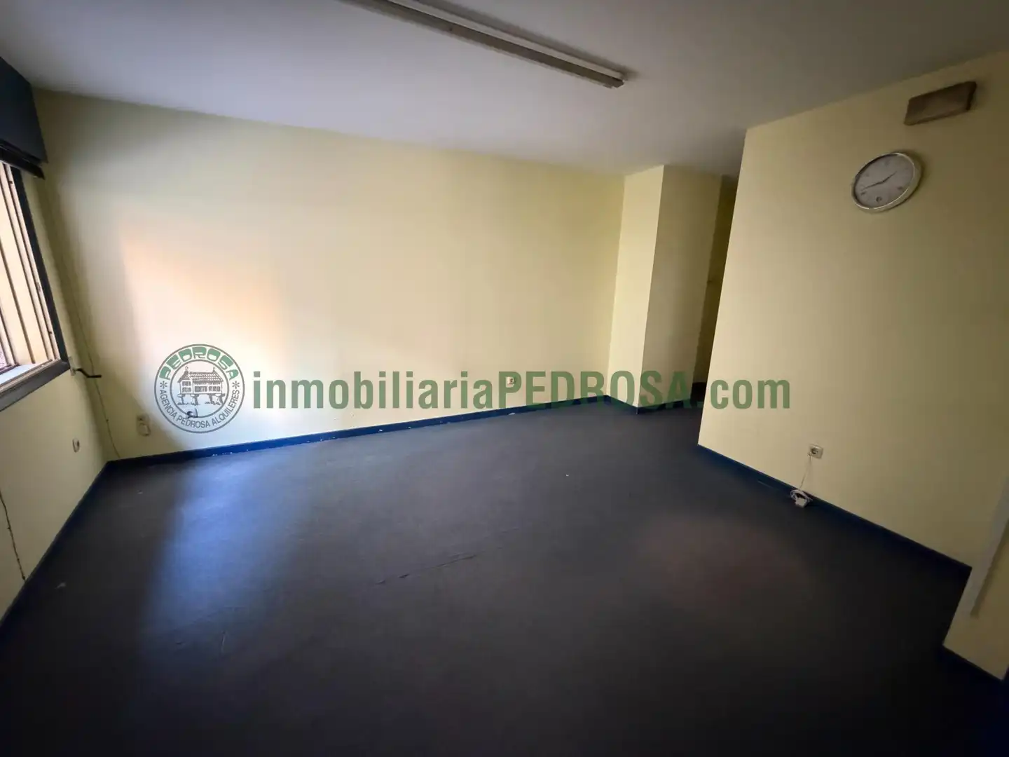 Office space to rent in Calle da virxe do camiño, imagen 9