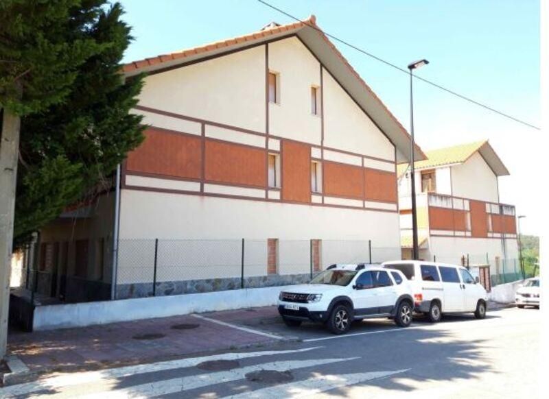 Exterior view of Building for sale in Cartes