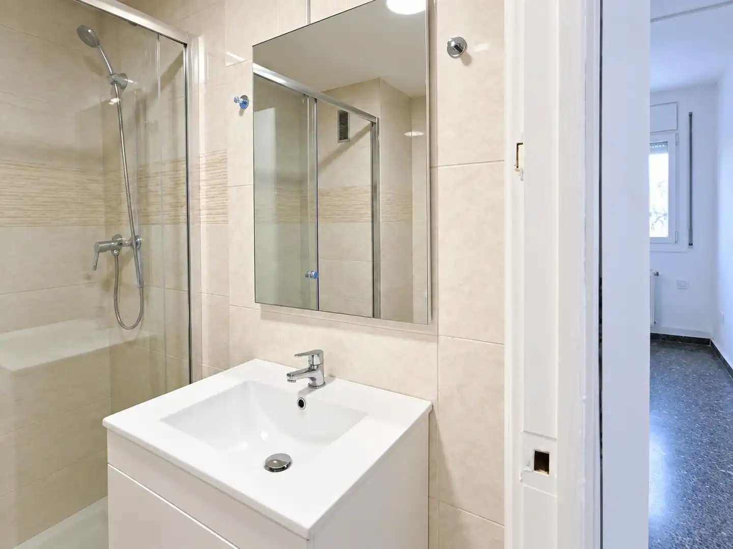 Bathroom of Flat for sale in Terrassa  with Heating and Balcony