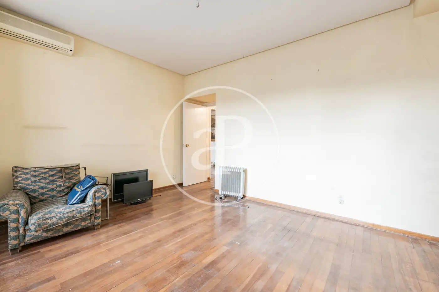 Piso en venta en Madrid con Calefacción, Jardín privado y Terraza
