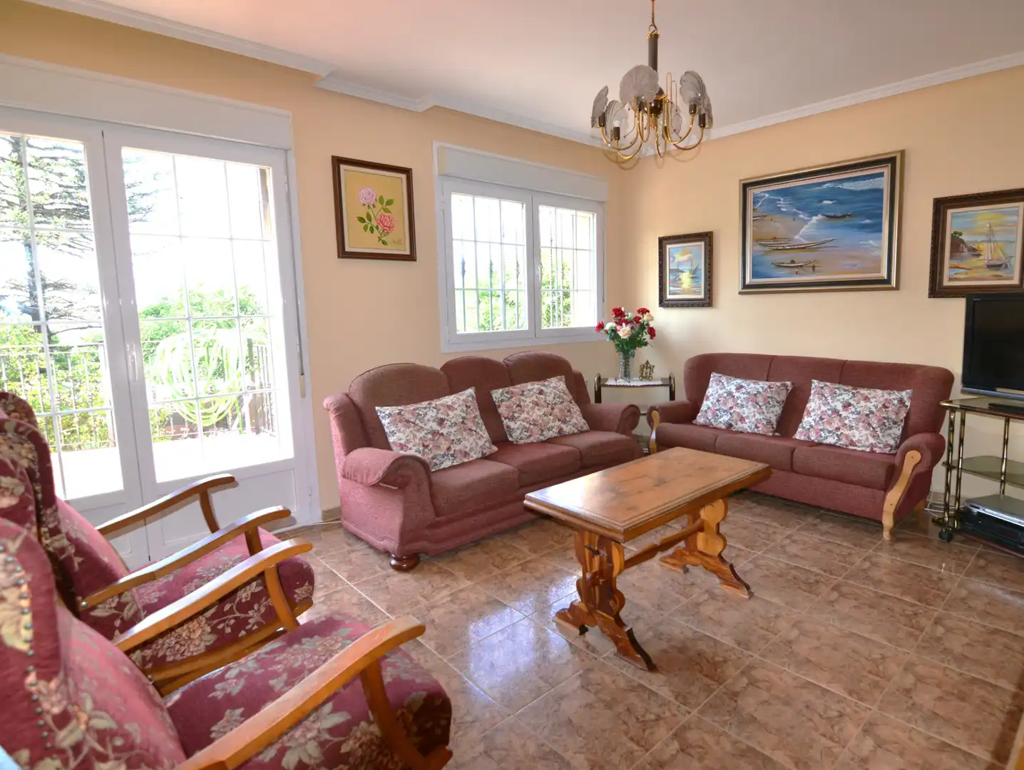 Sala de estar de Casa o chalet en venta en Somosierra con Calefacción, Jardín privado y Terraza