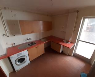Kitchen of Flat for sale in Zamora Capital   with Heating