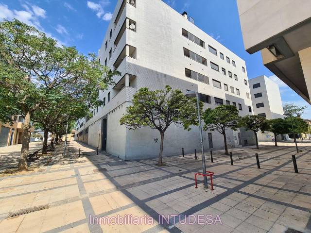 Local comercial en Alquiler en Melchor Enrico Comediógrafo en Lourdes