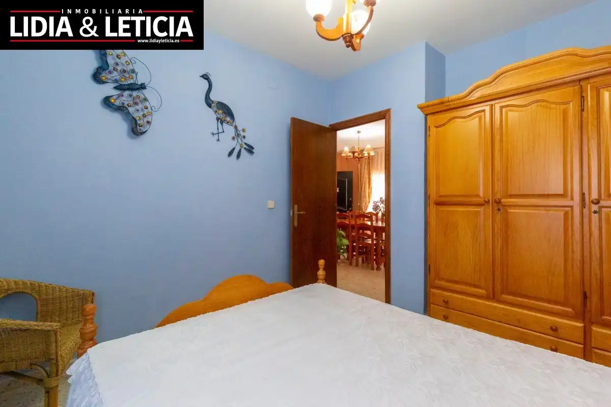 Habitación de Casa o chalet en venta en Alcalá de Guadaira con Aire acondicionado, Calefacción y Jardín privado
