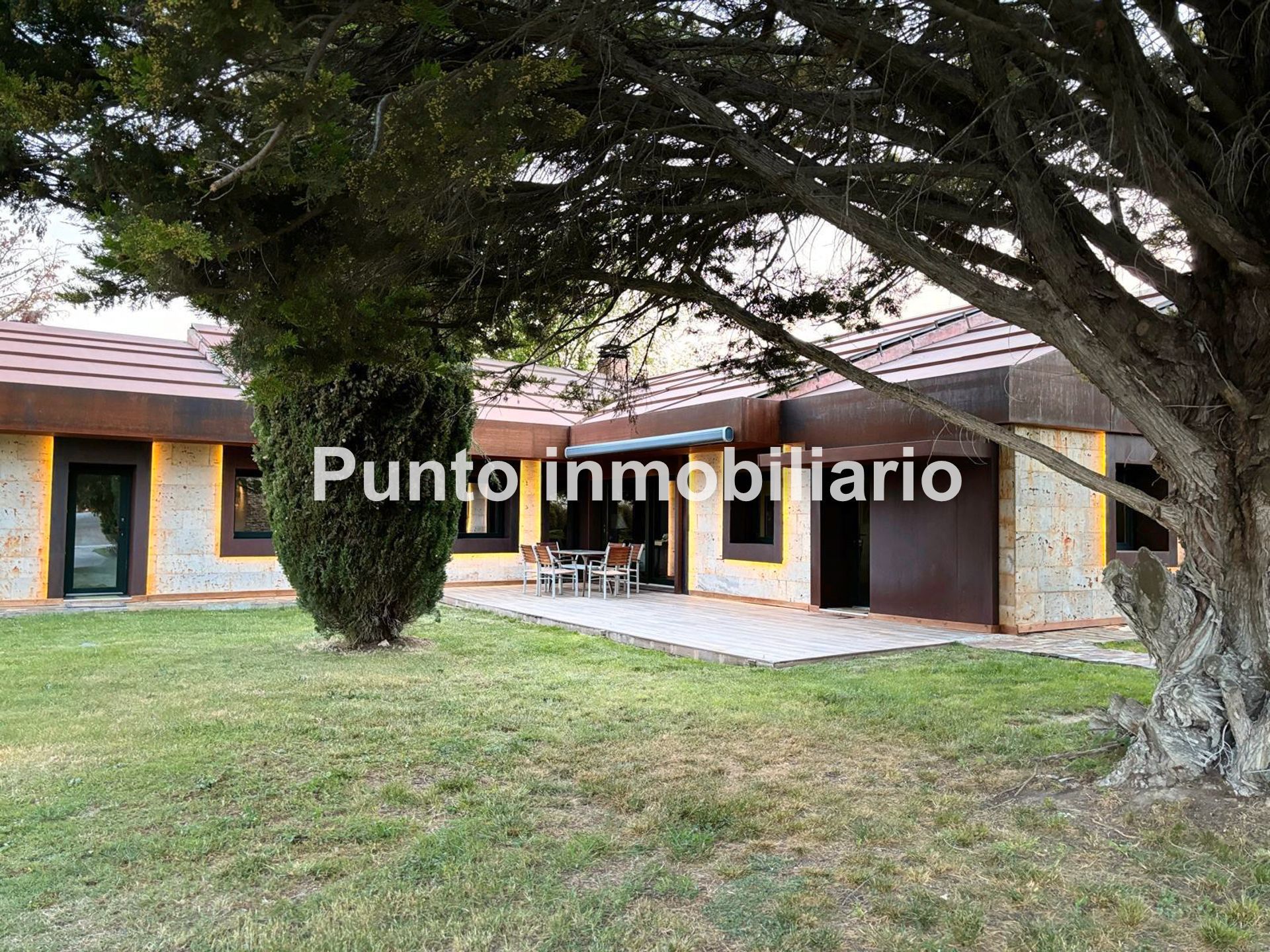 Country house for sale in Camino de Geria, 22, Simancas