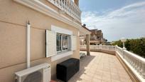 Terrassa de Casa adosada en venda en Orihuela amb Aire condicionat, Piscina i Internet