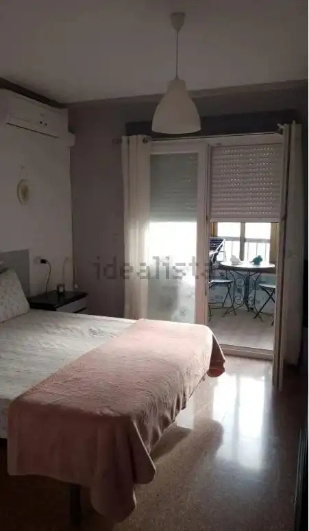 Piso de alquiler en Carolinas Altas