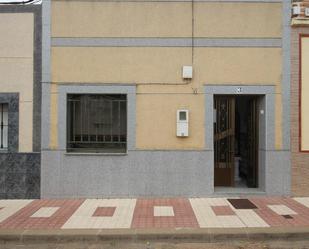 Vista exterior de Casa o xalet en venda en Torremayor amb Terrassa i Traster