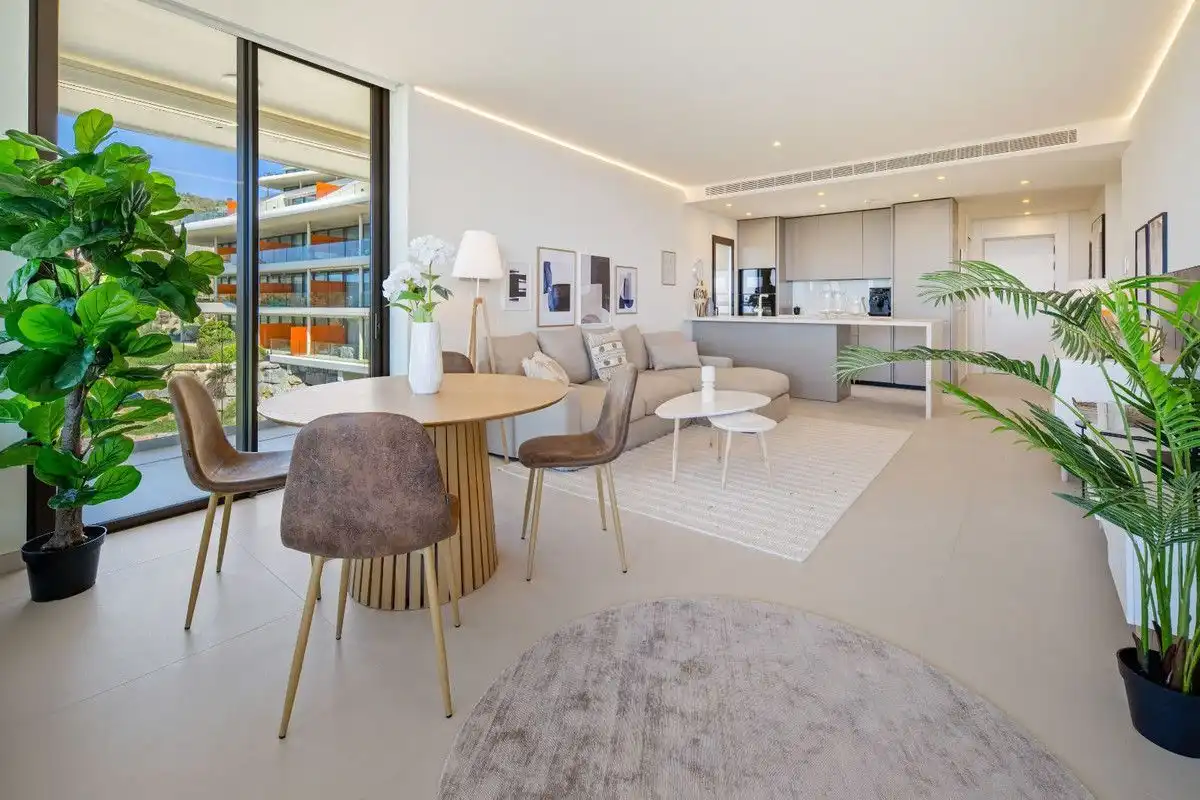 Sala d'estar de Apartament de lloguer en Fuengirola amb Aire condicionat, Calefacció i Terrassa