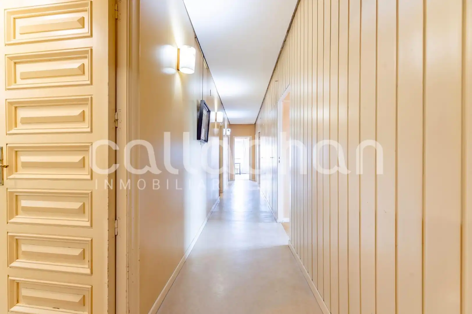Flat for sale in Valencia  with Air Conditioner, Heating and Terrace