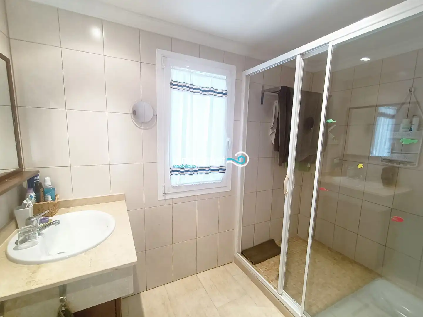 Baño de Casa adosada en venta en Oliva con Aire acondicionado, Terraza y Piscina