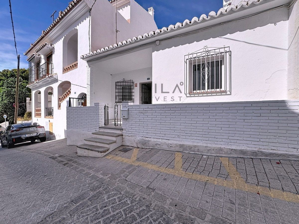 Casa adosada en venda a Cristóbal Alarcón, Mijas pueblo