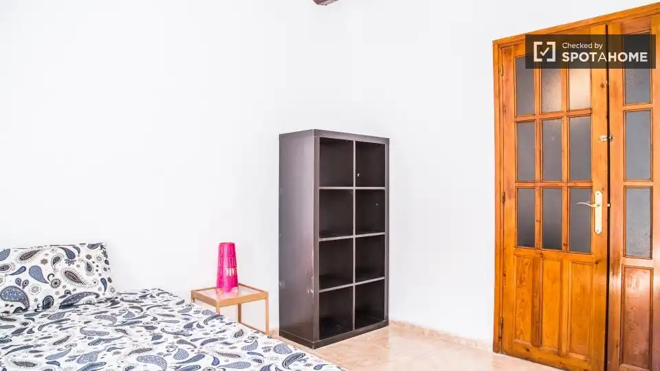 Habitación de Piso para compartir en Barcelona con Aire acondicionado, Calefacción y Amueblado