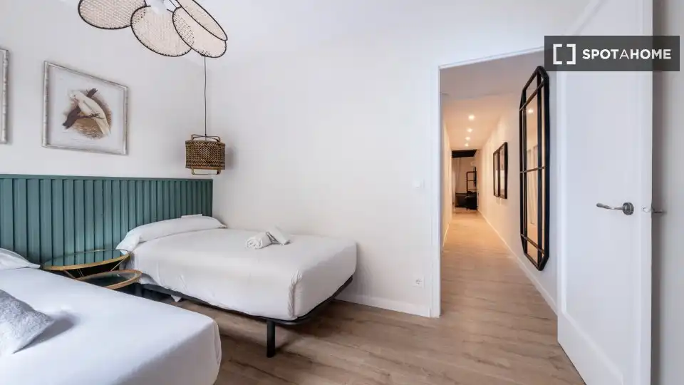 Room in El Baix Guinardó