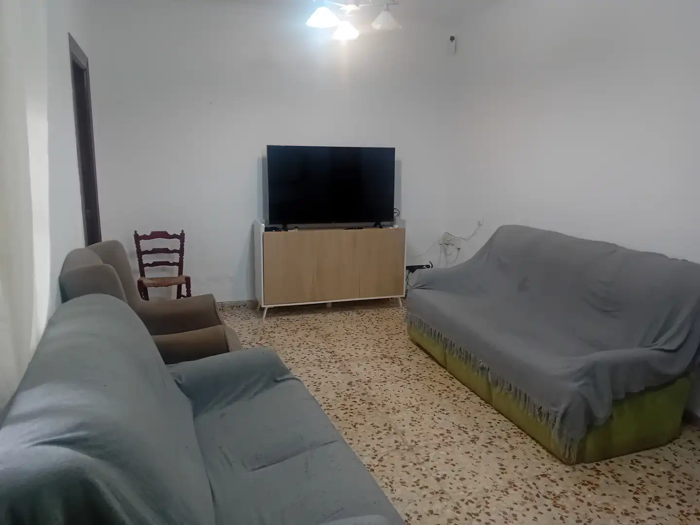 Sala d'estar de Planta baixa en venda en Cartagena amb Aire condicionat, Moblat i Internet