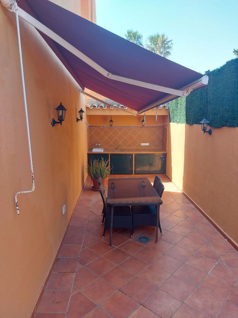 Terrace of Single-family semi-detached to rent in Algeciras  with Air Conditioner, Furnished and Oven