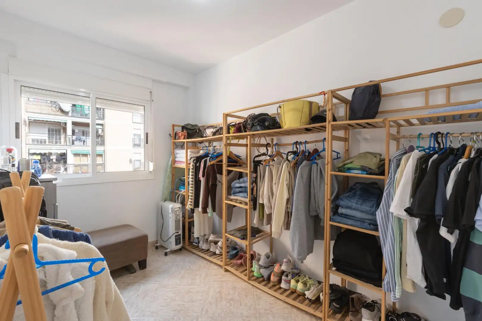 Bedroom of Flat for sale in Granada  with Air Conditioner and Balcony