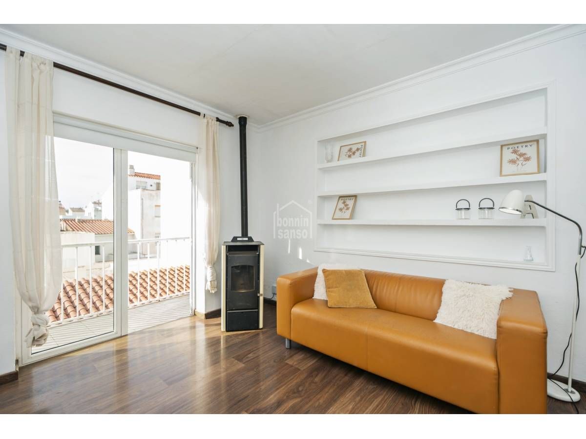 Wohnzimmer von Wohnungen zum verkauf in Es Castell mit Terrasse und Möbliert