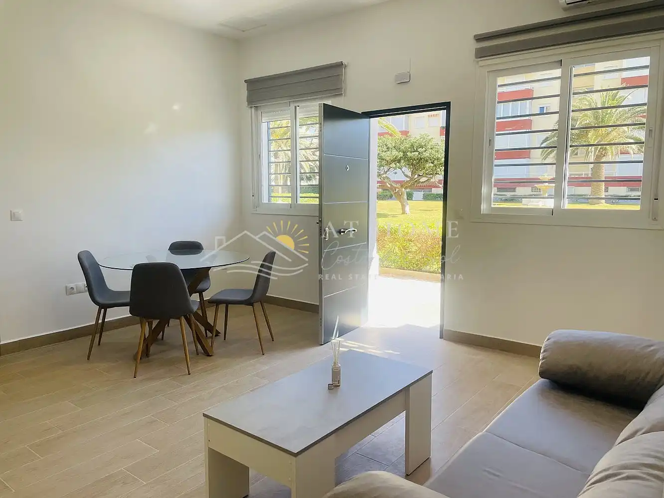 Sala d'estar de Apartament en venda en Torrox amb Terrassa i Forn
