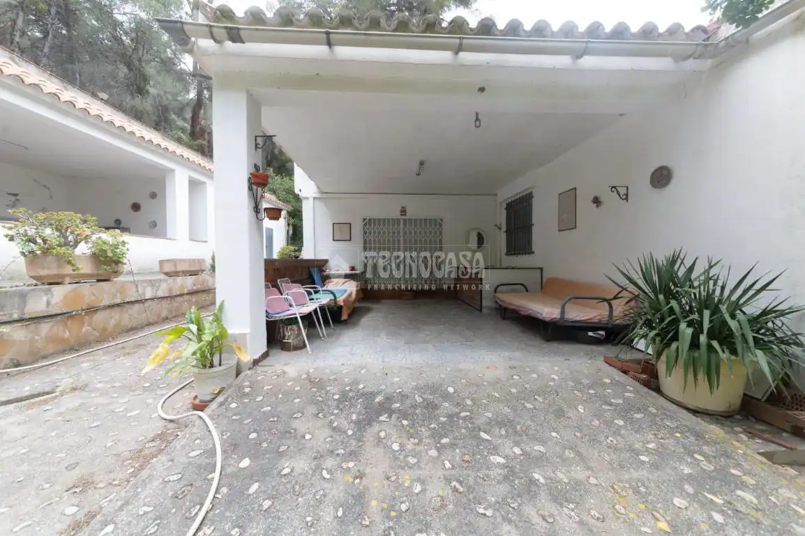 Vista exterior de Finca rústica en venta en Cubelles con Calefacción, Jardín privado y Terraza