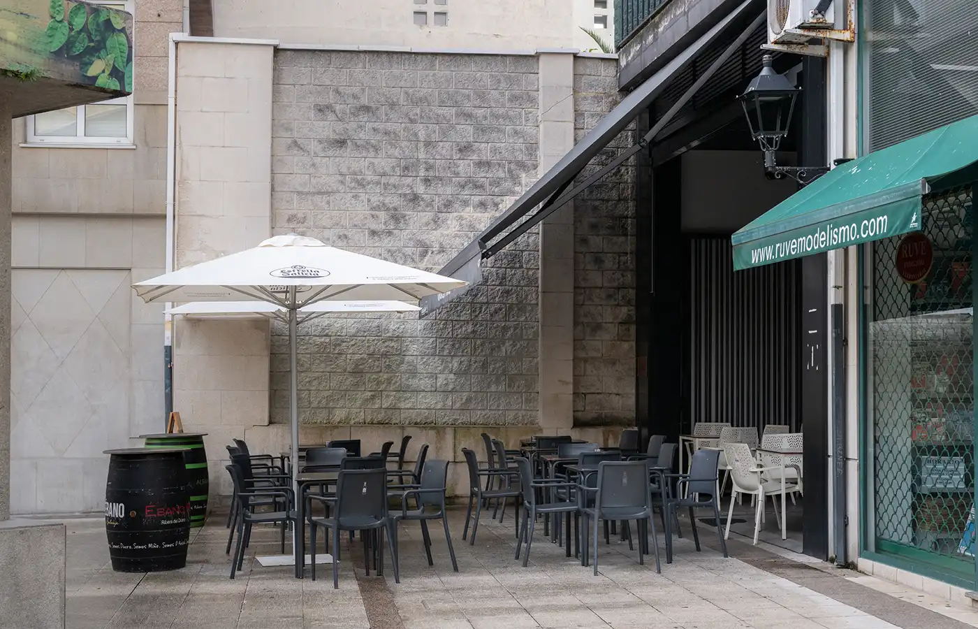 Locale commerciale in cessione a Rúa San Andrés 29, imagen 3