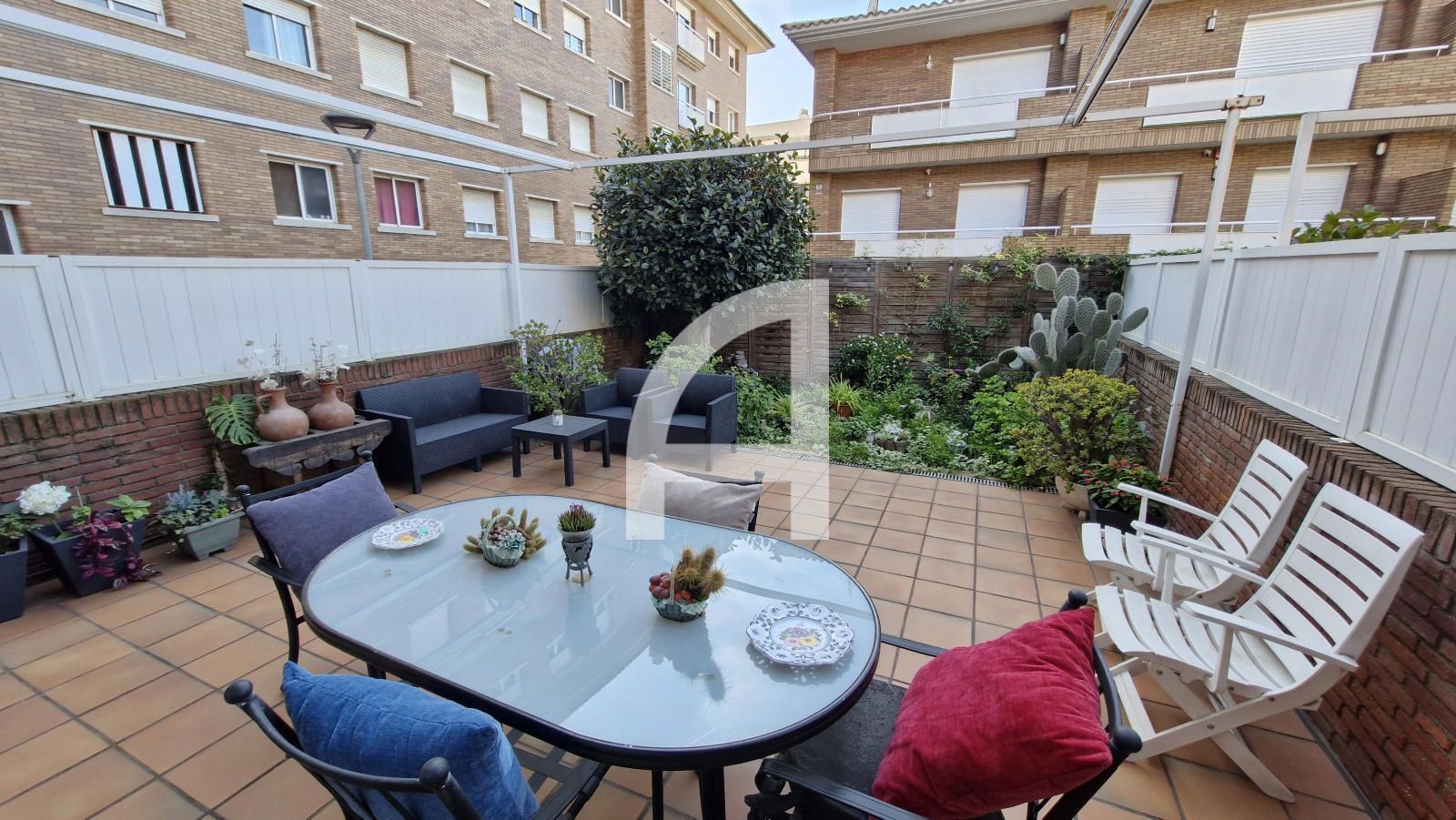 Single-family semi-detached for sale in Passatge de l'Olivera, 1, Mas Lluí