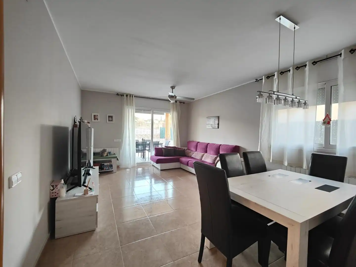 Sala de estar de Casa o chalet en venta en Cunit con Calefacción, Jardín privado y Terraza