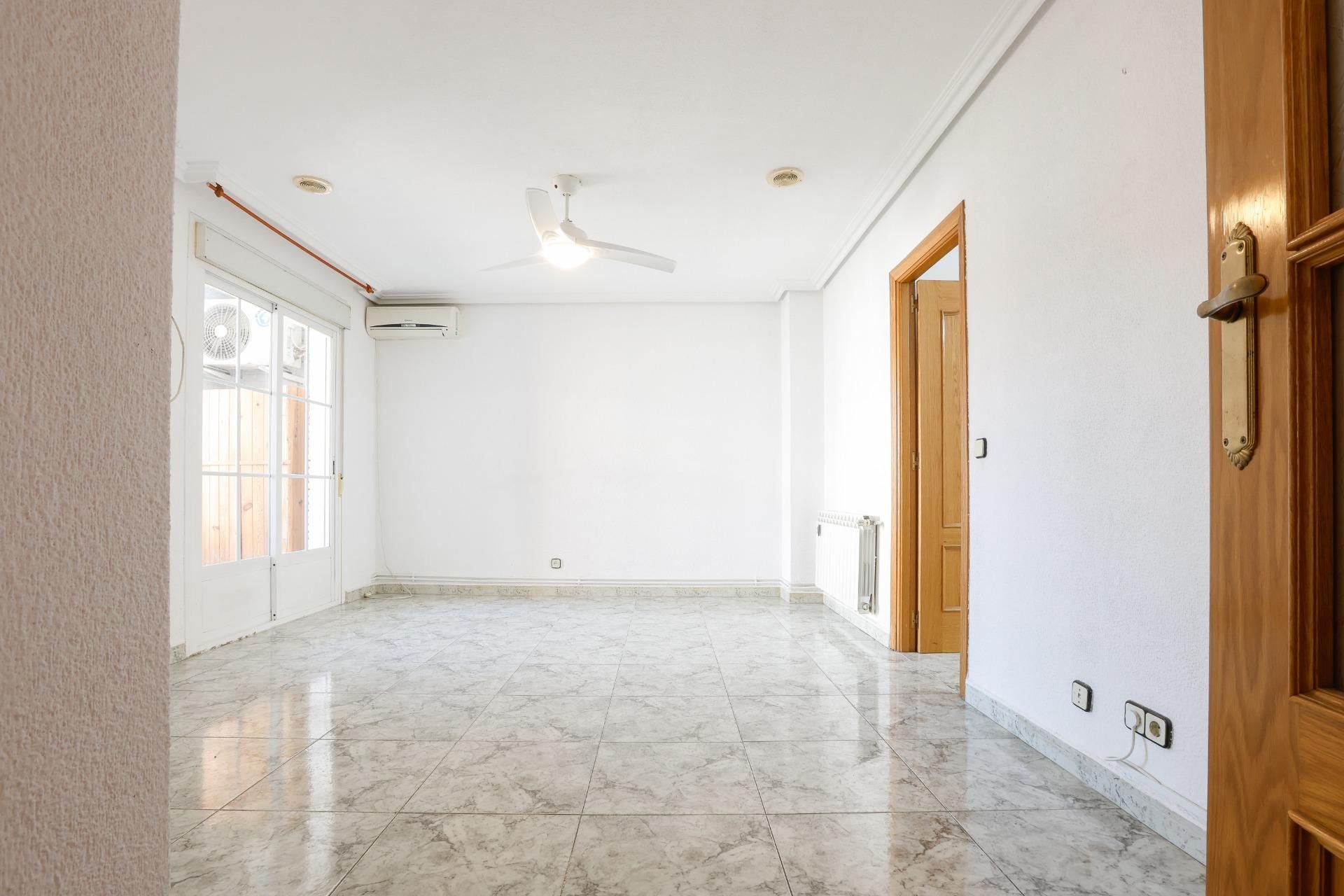 Flat for sale in Valdemoro  with Air Conditioner, Heating and Terrace