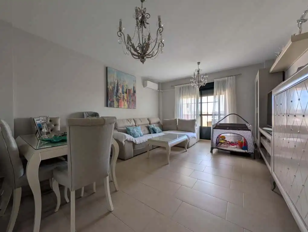 Sala d'estar de Pis en venda en Ayamonte amb Aire condicionat, Terrassa i Piscina comunitària