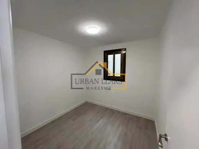 Piso en venta en Mataró con Balcón