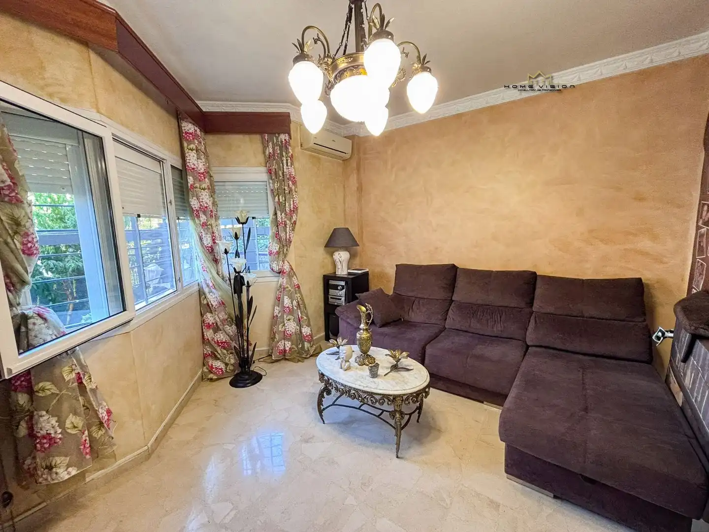 Sala de estar de Casa adosada en venta en Jerez de la Frontera con Aire acondicionado, Calefacción y Terraza