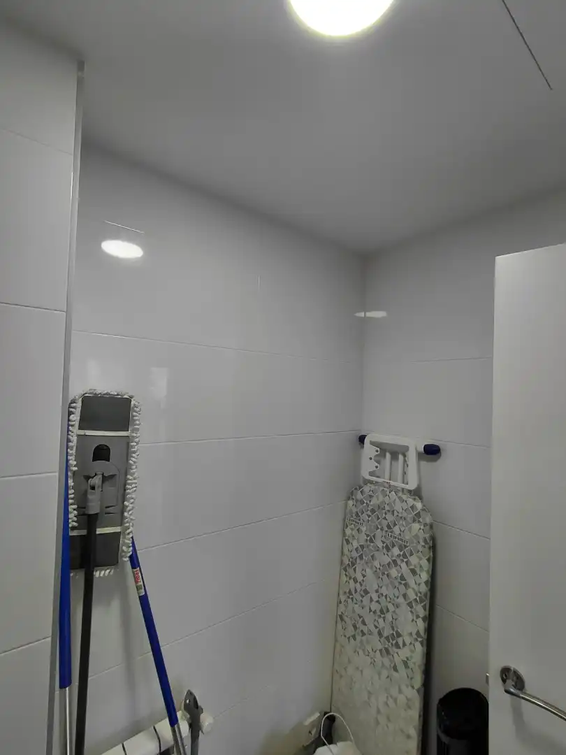 Badezimmer von Wohnung zum Verkauf in Oleiros mit Heizung, Privatgarten und Parkett