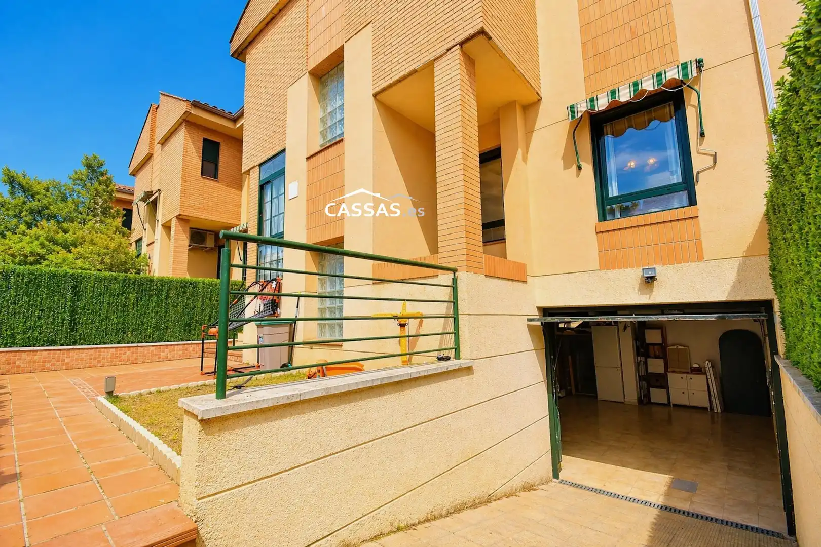 Exterior view of Detached homes for sale in Torrejón de Ardoz  with Air Conditioner, Heating and Private garden